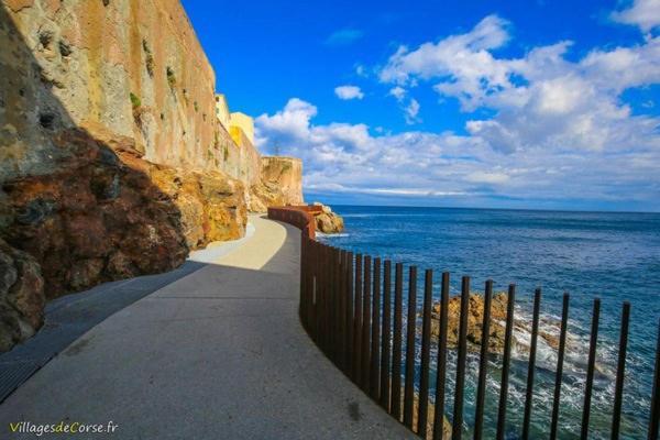 Appartement Climatise,Idealement Situe 100M Du Vieux Port. Bastia  Exterior photo